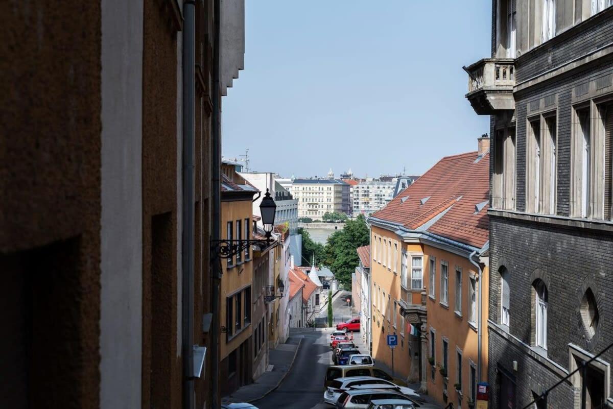 Comfy New Apartment At Castle Budapest Exterior foto